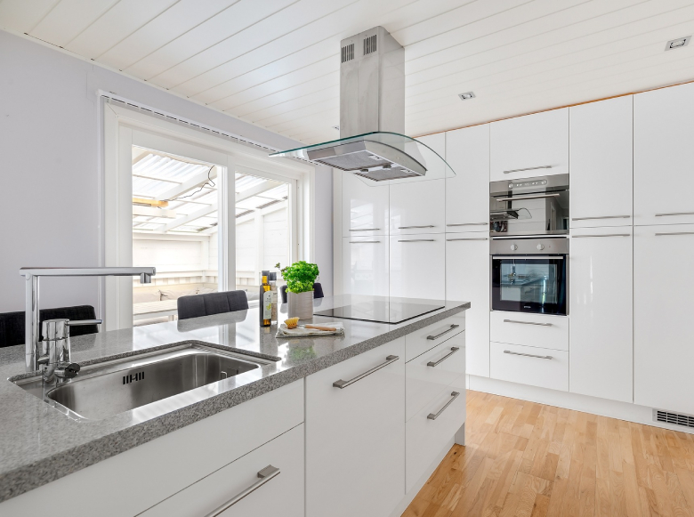 Meuble de cuisine, élément de cuisine, cuisine en kit